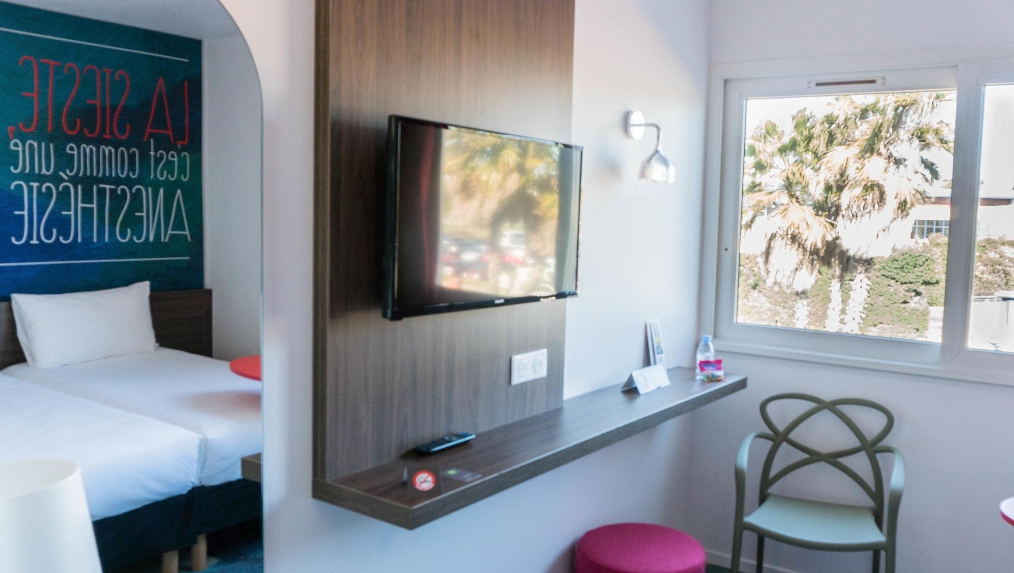 Ibis Styles Perpignan Canet En Roussillon Exterior photo