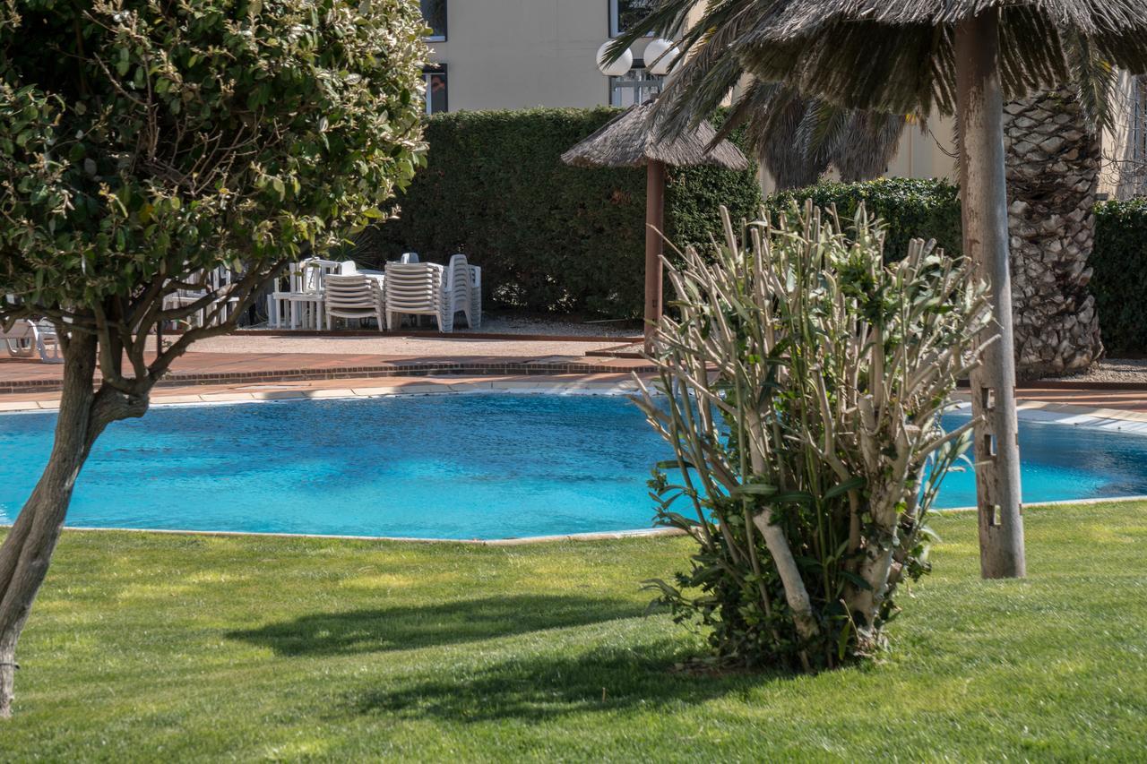 Ibis Styles Perpignan Canet En Roussillon Exterior photo