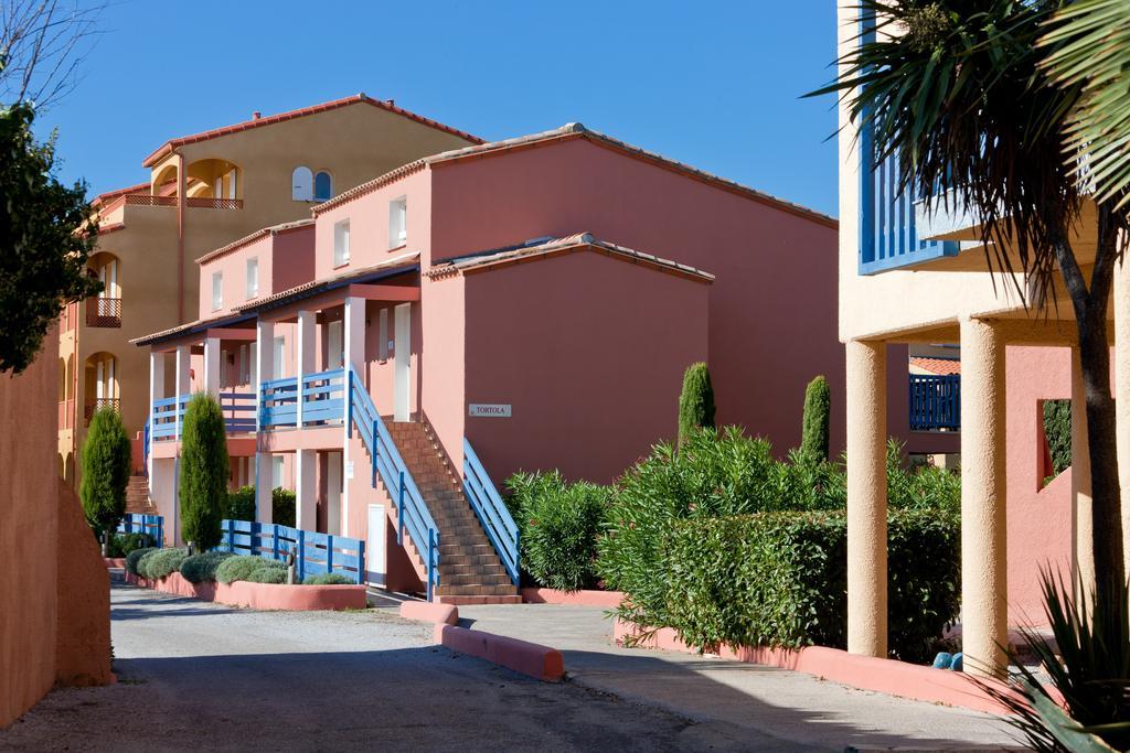 Ibis Styles Perpignan Canet En Roussillon Exterior photo