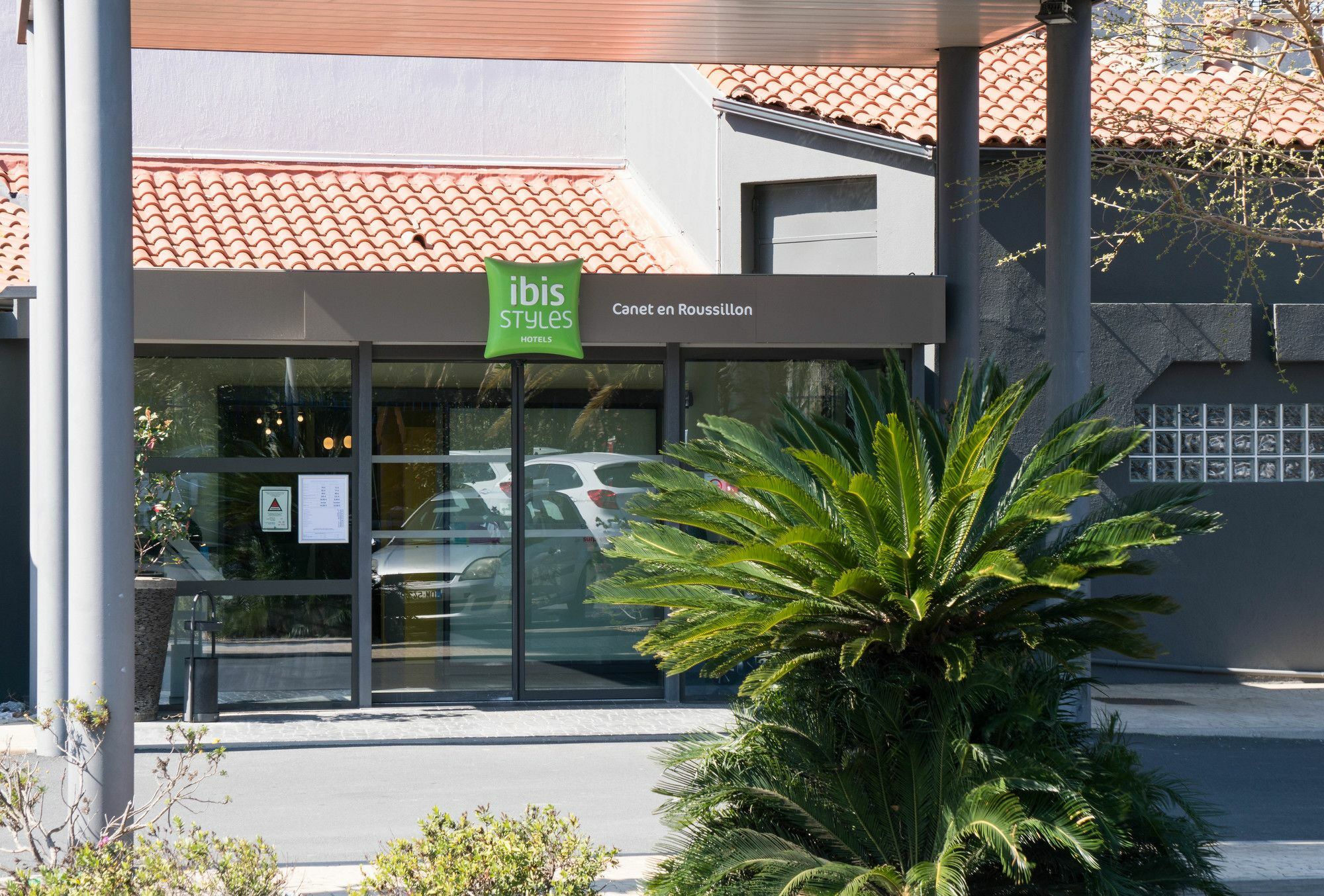 Ibis Styles Perpignan Canet En Roussillon Exterior photo