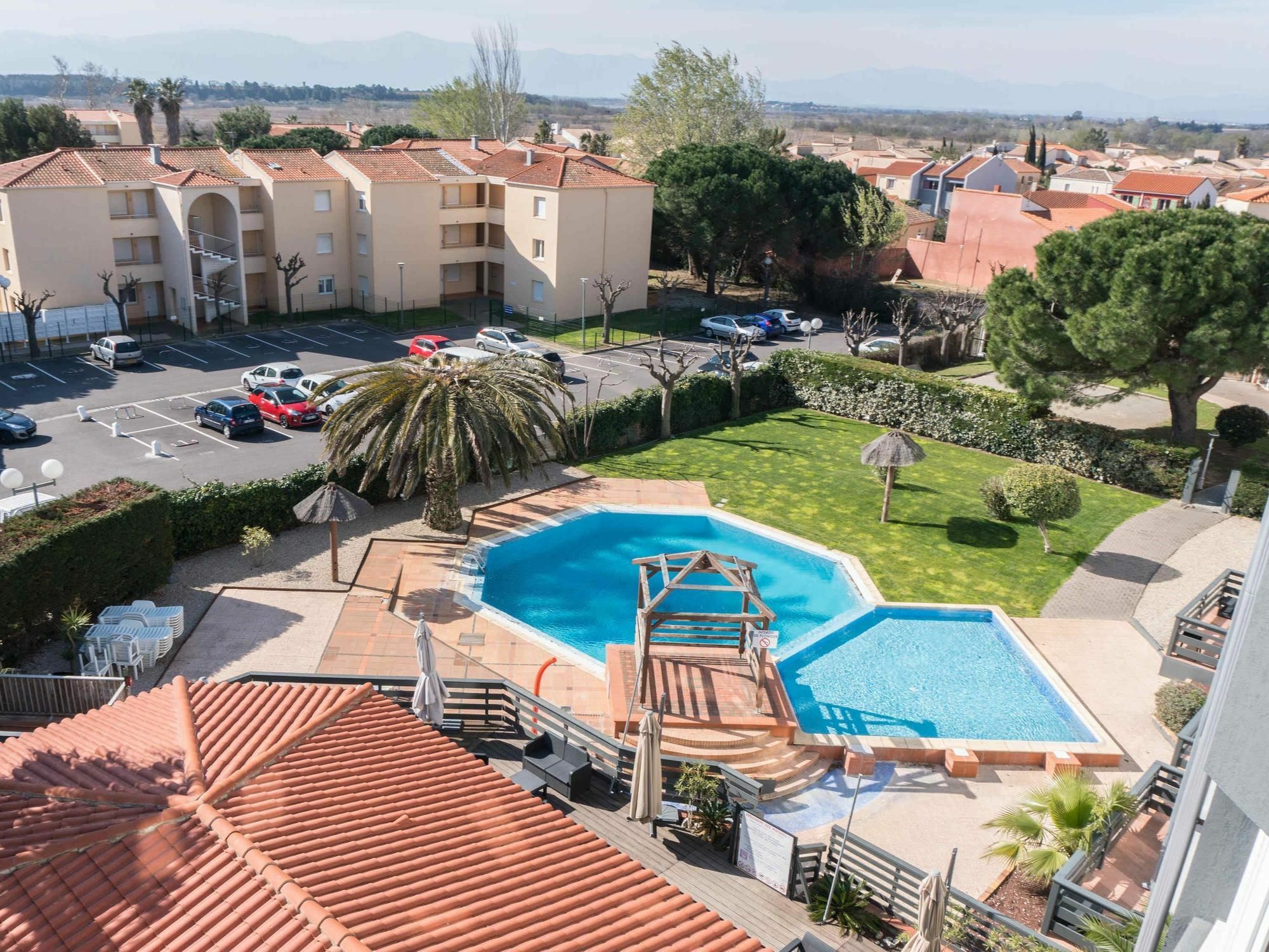 Ibis Styles Perpignan Canet En Roussillon Exterior photo